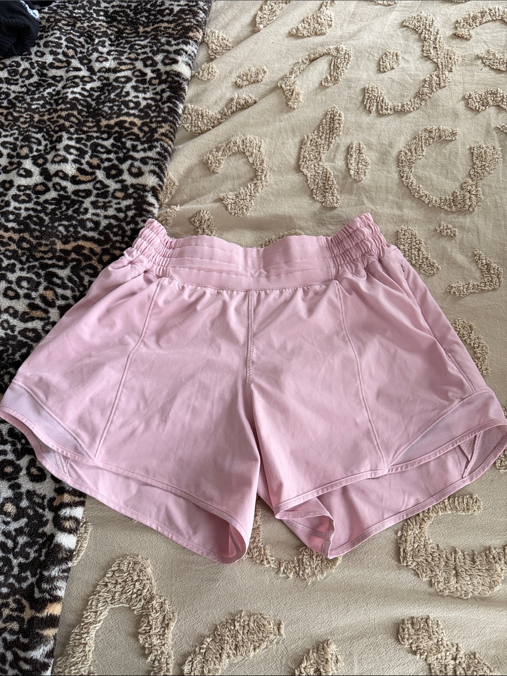 Lululemon shorts 4”